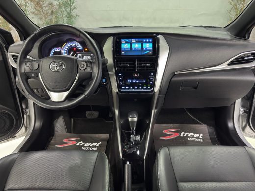 TOYOTA YARIS - foto 7
