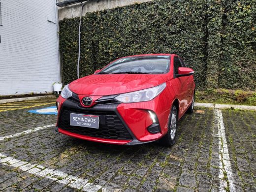 TOYOTA YARIS - foto 3