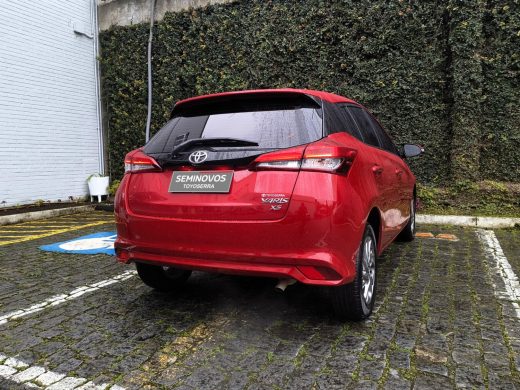 TOYOTA YARIS - foto 6