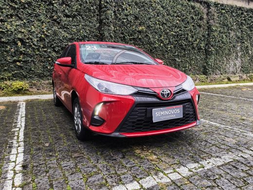 TOYOTA YARIS - foto 4