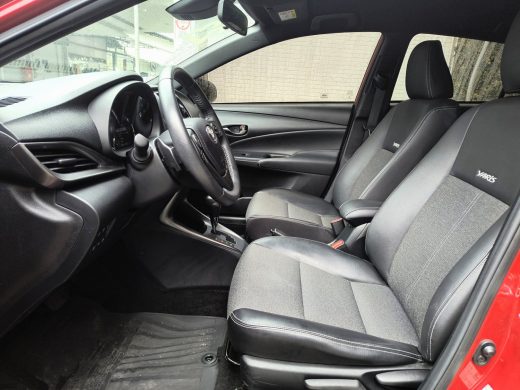 TOYOTA YARIS - foto 8