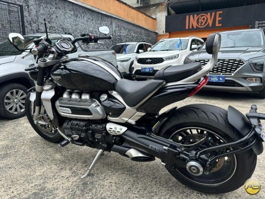 TRIUMPH ROCKET III - foto 4