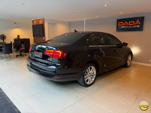 VOLKSWAGEN Jetta - foto 8