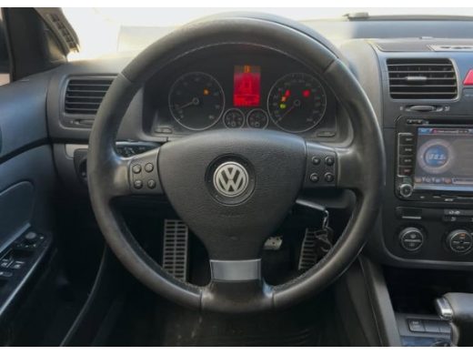 VOLKSWAGEN Jetta - foto 6