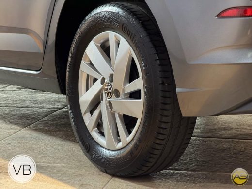 VOLKSWAGEN Polo - foto 8