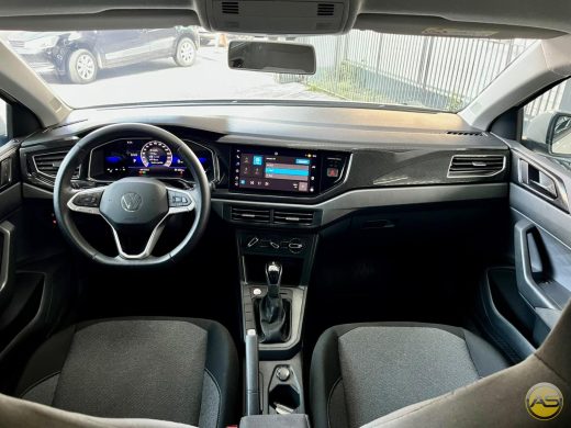 VOLKSWAGEN Polo - foto 8