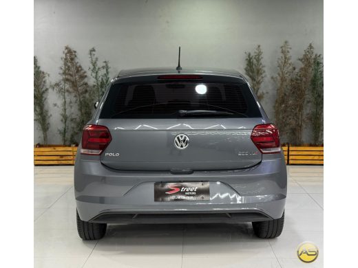 VOLKSWAGEN Polo - foto 4