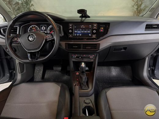 VOLKSWAGEN Polo - foto 7