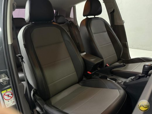 VOLKSWAGEN Polo - foto 8