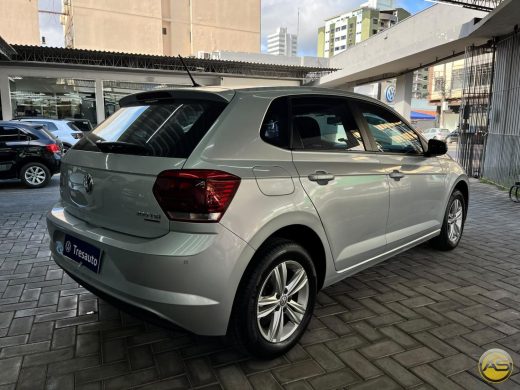 VOLKSWAGEN Polo - foto 2