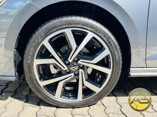 VOLKSWAGEN Polo - foto 7