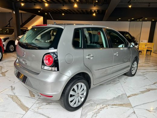 VOLKSWAGEN Polo - foto 6
