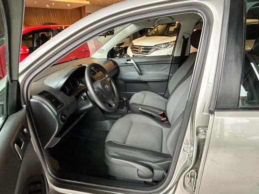 VOLKSWAGEN Polo - foto 4