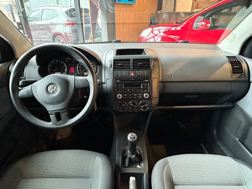 VOLKSWAGEN Polo - foto 5