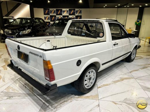 VOLKSWAGEN Saveiro - foto 6