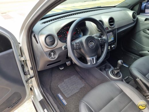 VOLKSWAGEN Saveiro - foto 5