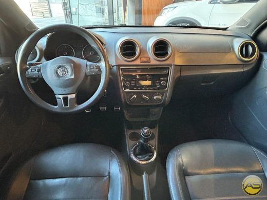 VOLKSWAGEN Saveiro - foto 5