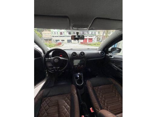VOLKSWAGEN Saveiro - foto 4