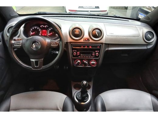 VOLKSWAGEN Saveiro - foto 9