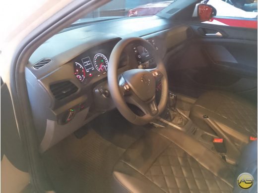 VOLKSWAGEN T-Cross - foto 8