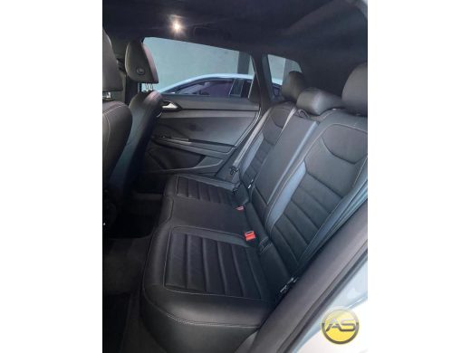VOLKSWAGEN Taos - foto 9