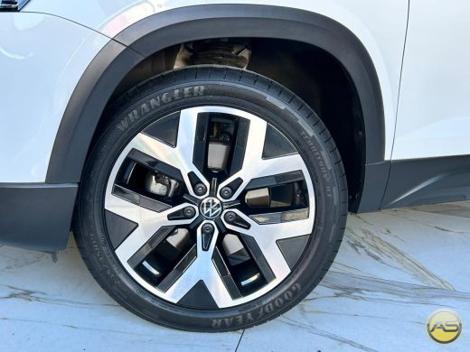 VOLKSWAGEN Taos - foto 3