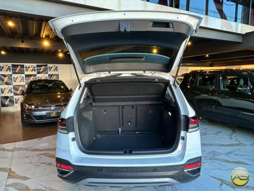 VOLKSWAGEN Taos - foto 8