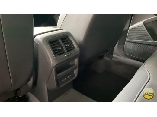 VOLKSWAGEN Taos - foto 8
