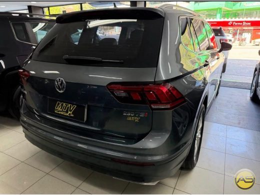 VOLKSWAGEN Tiguan - foto 3