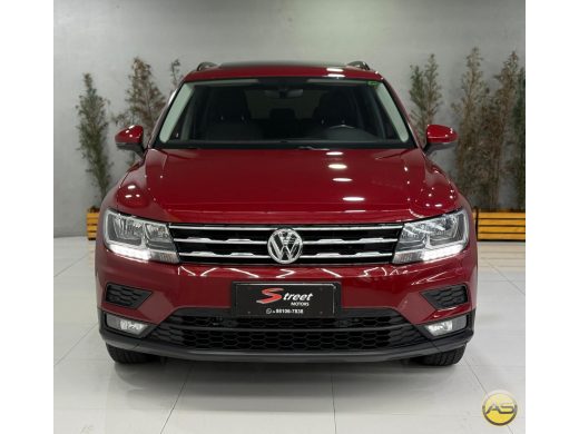 VOLKSWAGEN Tiguan - foto 2