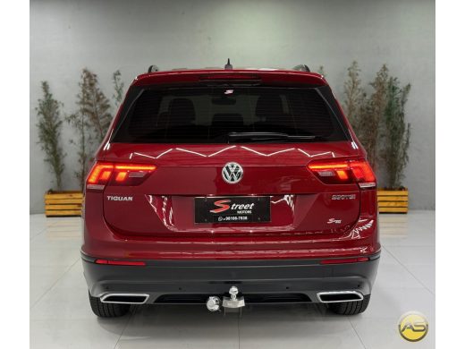 VOLKSWAGEN Tiguan - foto 4
