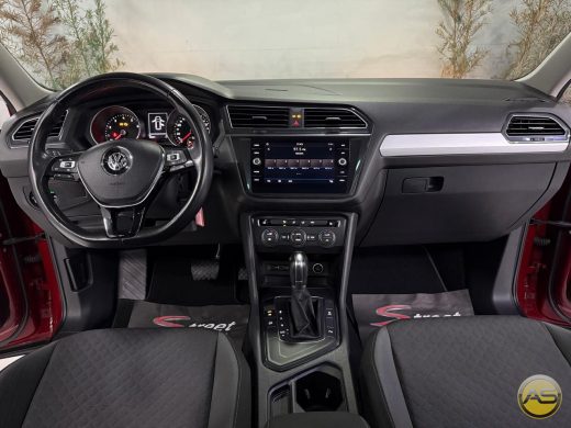 VOLKSWAGEN Tiguan - foto 7