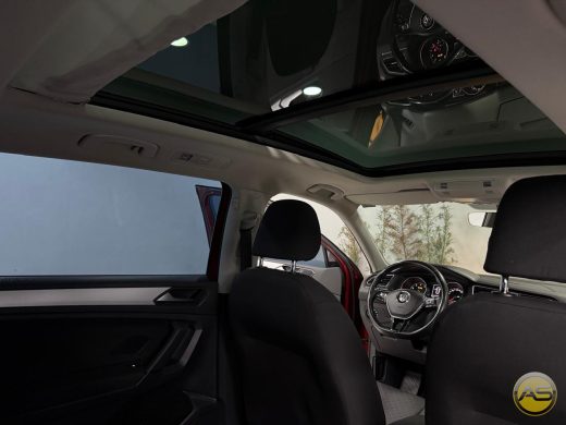 VOLKSWAGEN Tiguan - foto 9