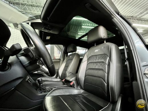 VOLKSWAGEN Tiguan - foto 7