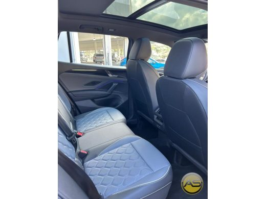 VOLKSWAGEN Tiguan - foto 7