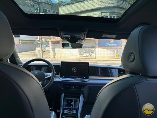 VOLKSWAGEN Tiguan - foto 8