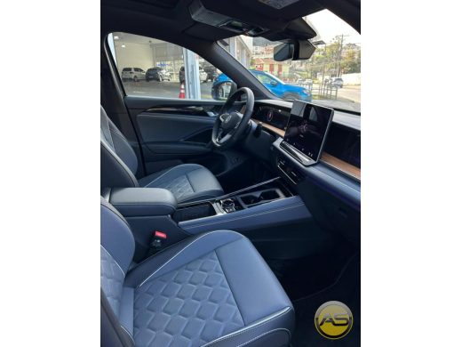 VOLKSWAGEN Tiguan - foto 5