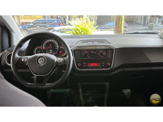 VOLKSWAGEN UP - foto 5