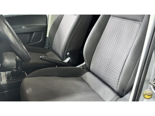 VOLKSWAGEN UP - foto 6