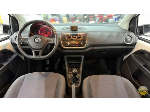 VOLKSWAGEN UP - foto 4