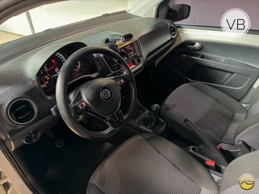 VOLKSWAGEN UP - foto 3