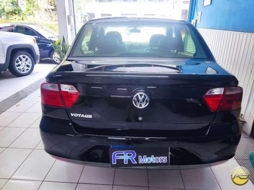 VOLKSWAGEN Voyage - foto 2