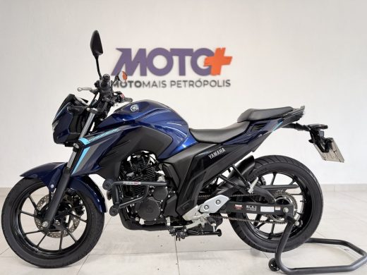 YAMAHA FZ25 - foto 6