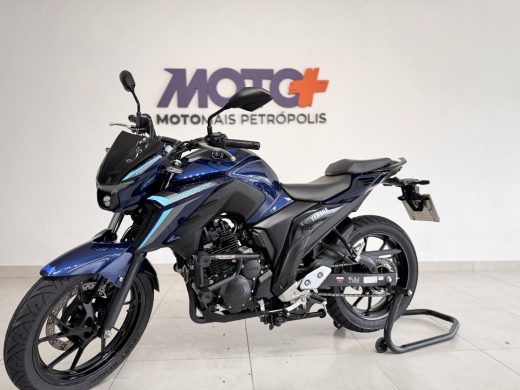 YAMAHA FZ25 - foto 7