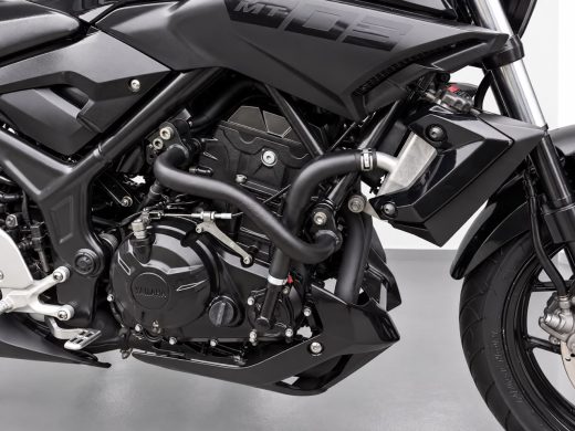 YAMAHA MT-03 - foto 4