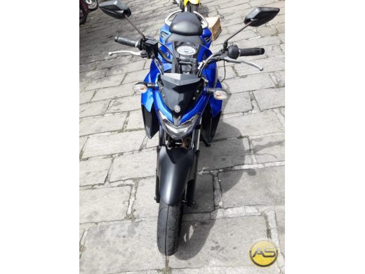 YAMAHA MT-03 - foto 4