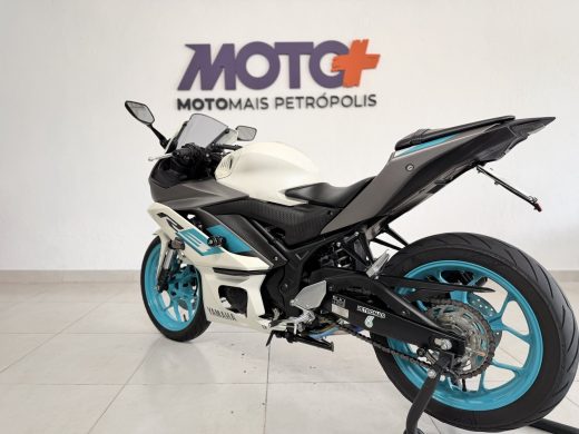 YAMAHA YZF R3 ABS - foto 5