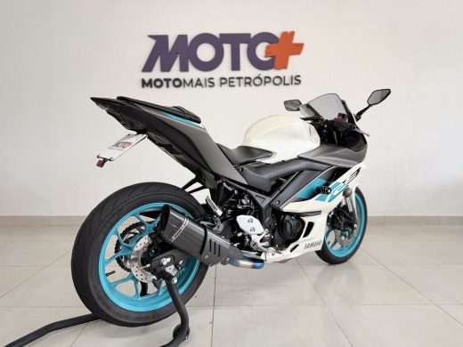 YAMAHA YZF R3 ABS - foto 3