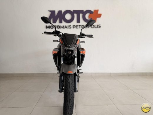 YAMAHA FZ25 - foto 8