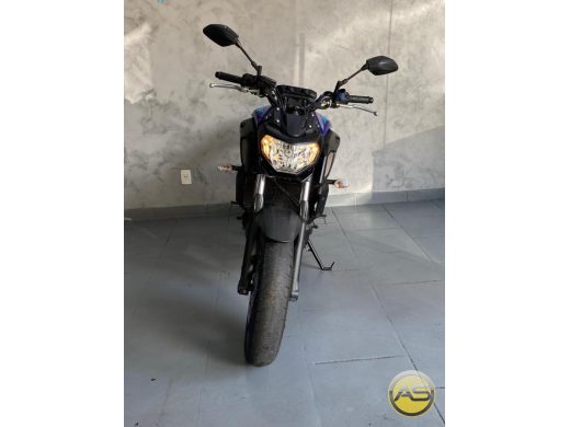 YAMAHA MT-07 - foto 2